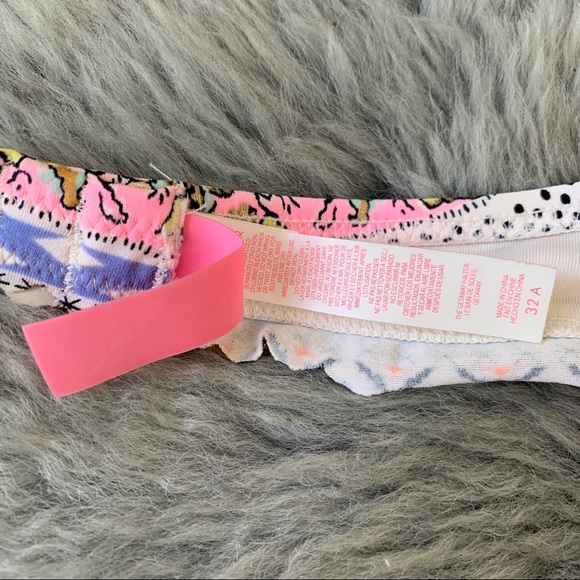 Victoria’s Secret Halter Cheeky Ruffle Bikini Set - Picture 4 of 8